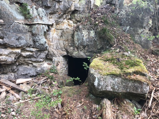 Hlavní vstup do jeskyně